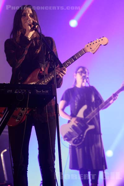 WARPAINT - 2013-11-01 - PARIS - Grande Halle de La Villette - 